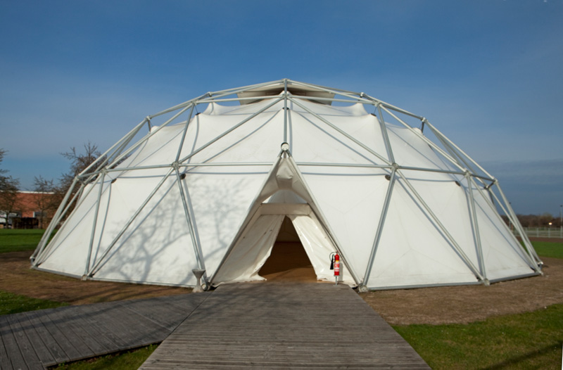 Veranstaltungszelt 'The Dome' von Richard Buckminster Fuller (1978/2000)